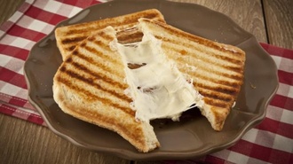 Kaşarlı Tost görseli