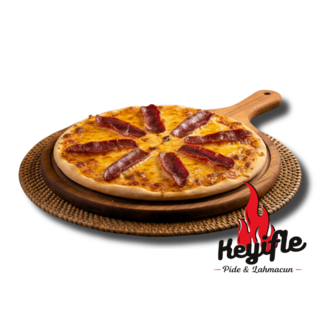 Pastırmalı Pizza görseli