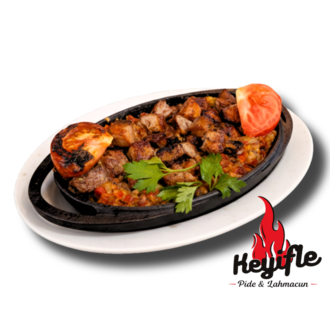 Altı Ezmeli Kıymadan Kebap görseli