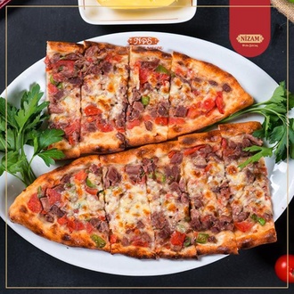 Kuşbaşılı Kaşarlı Pidesi görseli