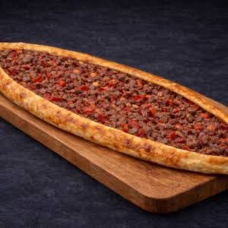 Kuşbaşılı Pide görseli