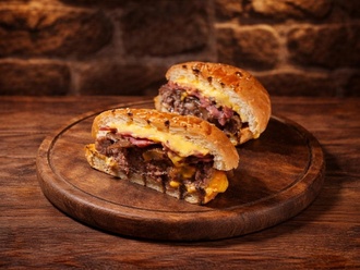 Acılı Burger görseli