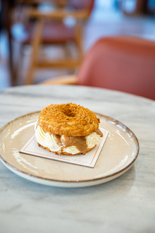 Lotuslu Paris Brest görseli