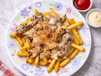 Kremalı Mantarlı Patates Kızartması görseli