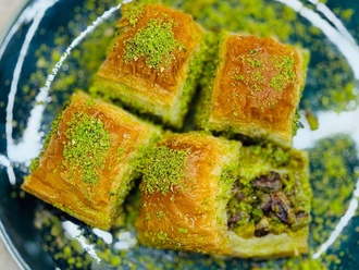 Fıstıklı Baklava ( 1 Kg.) görseli
