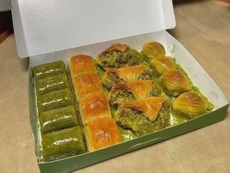 Karışık Baklava (2 Kg.) görseli