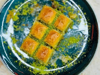 Fıstıklı Özel Baklava (250 Gr.) görseli