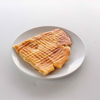 Yarım Ekmek Arası Kaşarlı Tost görseli