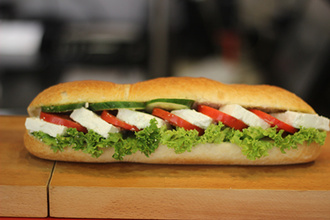 Caprese Sandwich (30 Cm.) görseli