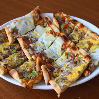 Kuşbaşılı & Yumurtalı Pide görseli