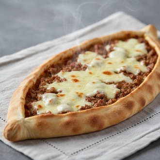 Kıymalı & Kaşarlı Pide görseli