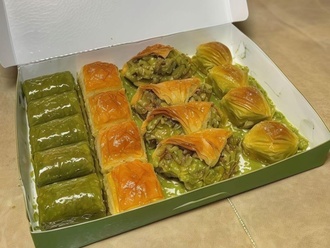 Karışık Baklava (2 Kg.) görseli