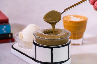 Beyaz Çikolatalı Matchalı Sufle görseli