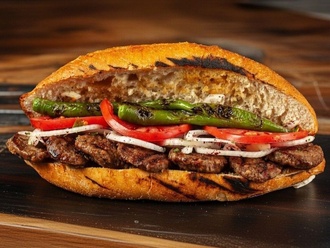 Ekmek Arası Akçaabat Köfte 4 Adet görseli