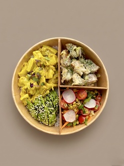 Green Thai Chicken Bowl görseli