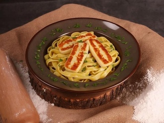 Hellim Peynirli Fettuccine görseli