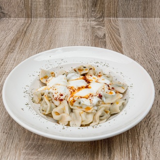 Ispanaklı Ravioli Mantı görseli