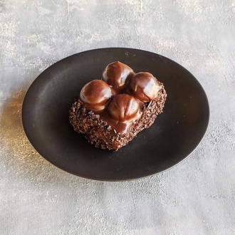 Tek Kişilik Profiterollü Pasta görseli