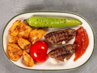 Kaşarlı Pastırmalı Köfte görseli