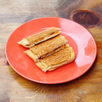 Kavurmalı Tost görseli