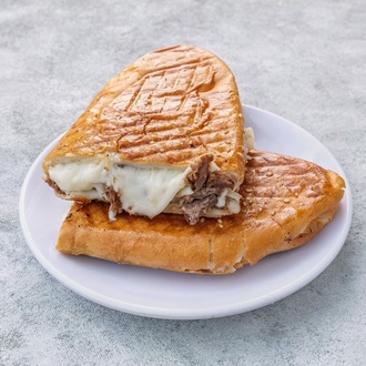 Kavurmalı Kaşarlı Tost görseli