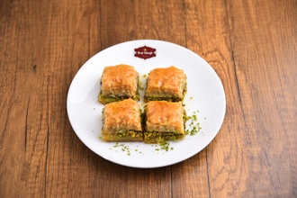 Fıstıklı Baklava (500 Gr.) görseli