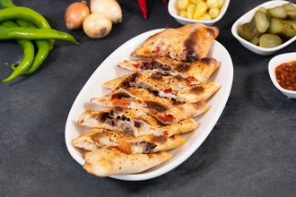 Dönerli Pide (150 Gr.) görseli