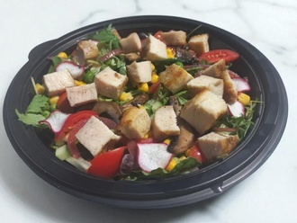 Tavuklu Yeşil Salata görseli