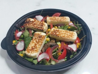 Hellimli Yeşil Salata görseli