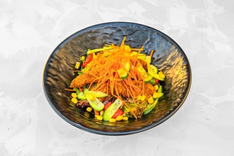 Çıtır Tavuk Salata görseli