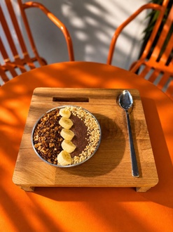 Kakao Ve Muz Granola Bowl görseli