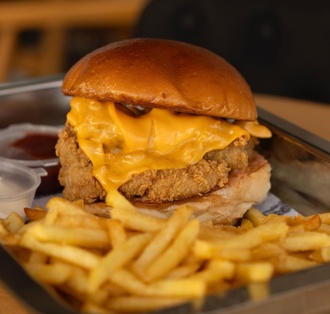 Joul Spicy Mayo Burger görseli