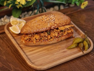 Ekmek Arası Tavuk Tantuni (M) görseli