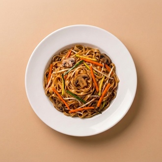 Sebzeli Noodle görseli