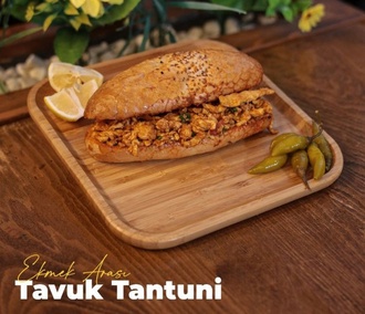 Avantajlı 2’Li Ekmek Arası Tavuk Tantuni + Coca Cola 1 Lt görseli