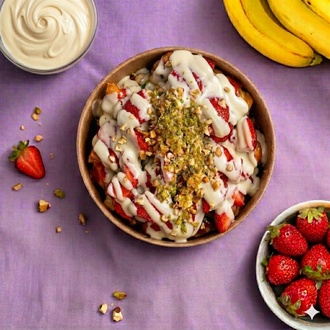 Beyaz Çilek Bowl Waffle görseli