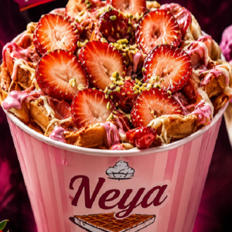 Çilekli Kova Waffle görseli