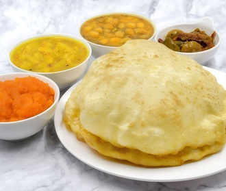 Halwa Puri görseli