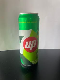 7 Up 330 Ml Teneke Kutu görseli