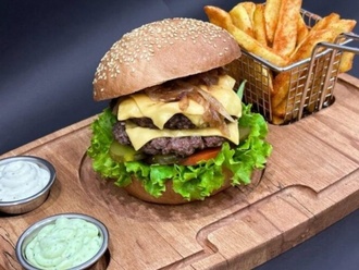 Cheeseburger görseli