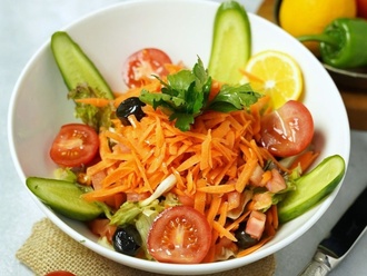 Mevsim Salata görseli