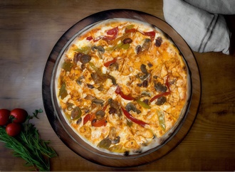 Hot Chicken Pizza görseli