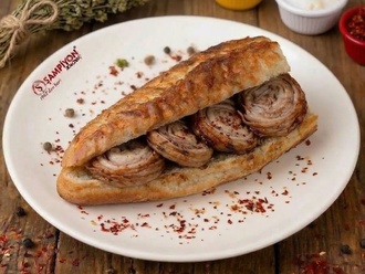 Yarım Ekmek Şampiyon Kokoreç İzmir görseli