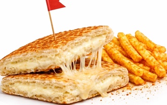 Kaşarlı Beyaz Peynirli Bazlama Tost & Patates Kızartması görseli