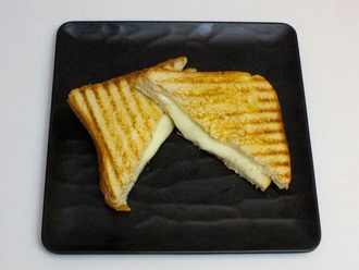 Kaşarlı Tost görseli