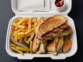Bazlama Kaşarlı Hamburger Soslu Tost görseli