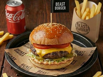Classic Beast Cheese Burger (Menü) görseli