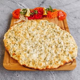 Peynirli Lahmacun görseli