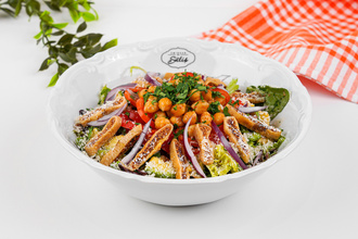 Nohutlu Avakado Salatası görseli