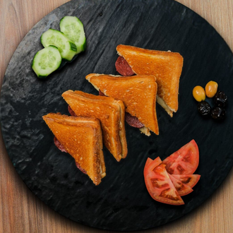 Kavurmalı Tost görseli
